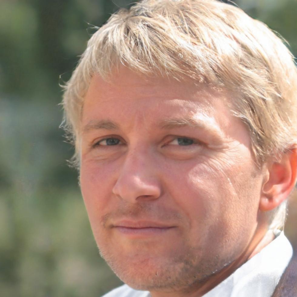 Dr. Marcus Weber, Finanzexperte